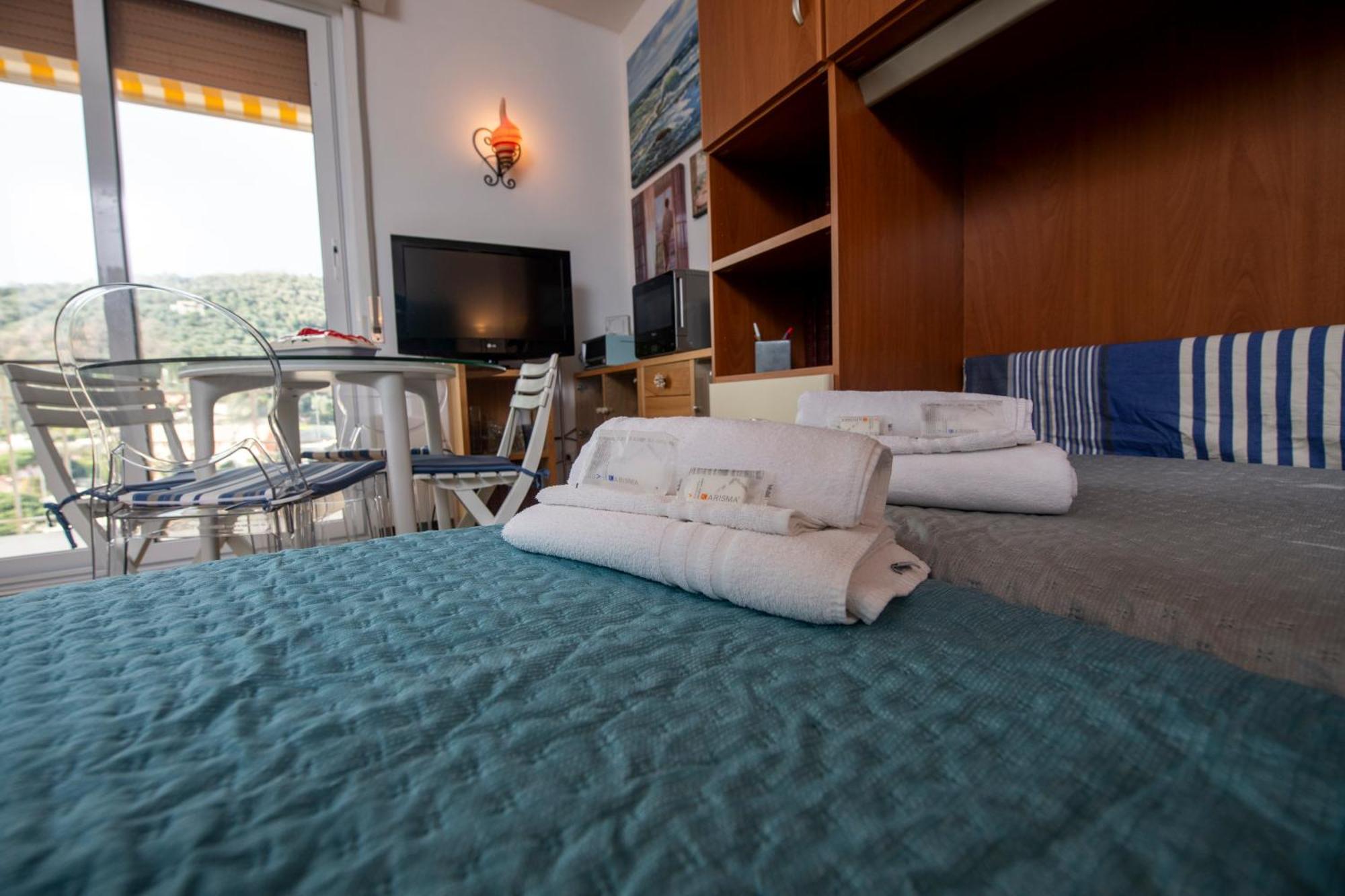 Appartamento 239 - Casa Del Sole Vista Mare Moneglia - 5Minuti A Piedi Dal Mare - Parcheggio Privato Esterno foto